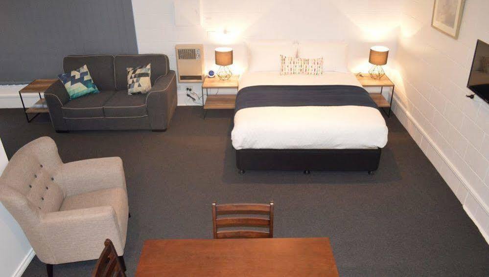 Penguin Seaside Motel Dış mekan fotoğraf